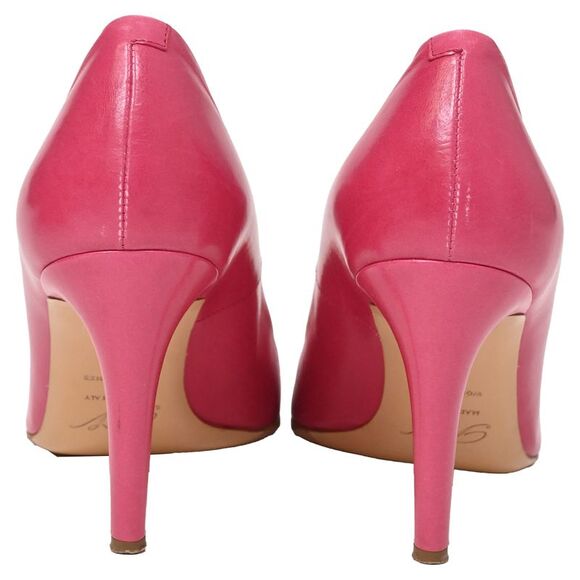 Roger Vivier Trompette Buckle Detail Pumps in Pink Calfskin Leather - Picture 4 of 10